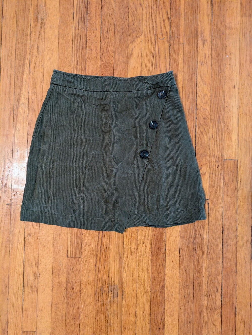 Banana Republic Olive green asymmetrical button wrap mini skirt  size 0
